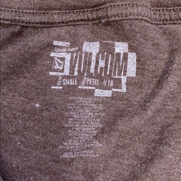 Volcum t-shirt - Picture 2 of 6